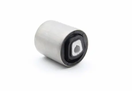 Сайлентблок переднього важеля KAUTEK BM-BS086