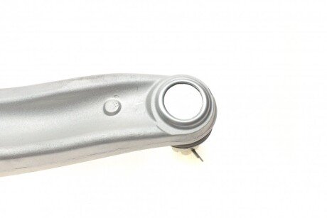 Важіль передньої підвіски kavo parts SCA2083