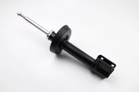 Передний амортизатор (стойка) kayaba 333831