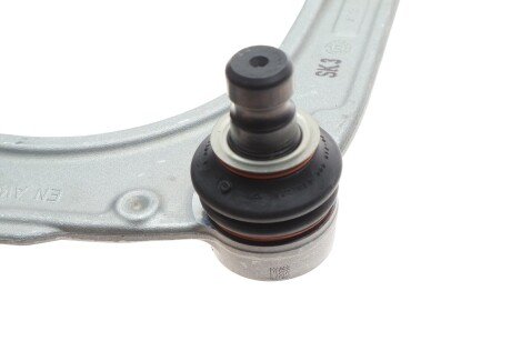 Рычаг передней подвески lemforder 3768401