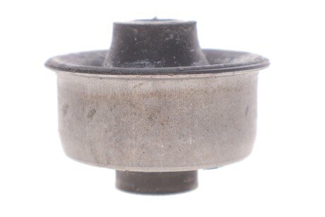 Сайлентблок переднего рычага lemforder 2517601