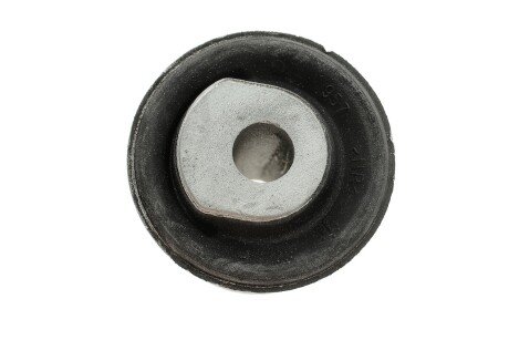 Сайлентблок переднього важеля lemforder 2660601