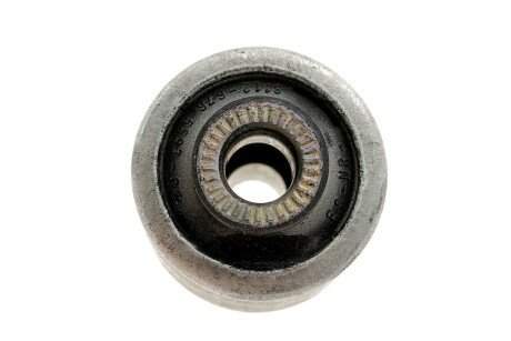 Сайлентблок переднього важеля lemforder 3620301