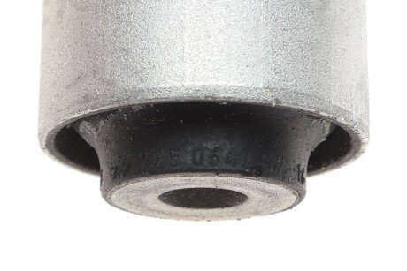 Сайлентблок переднего рычага lemforder 3714401
