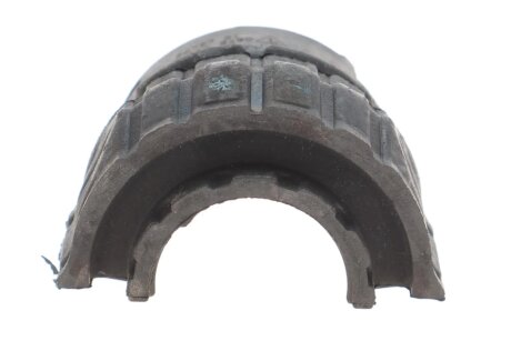 Втулка (резинка) переднего стабилизатора lemforder 3873701