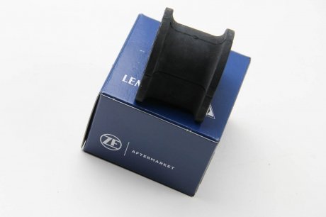 Втулка (резинка) переднего стабилизатора lemforder 2221401