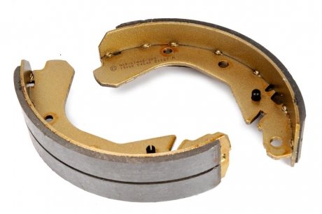 Колодки ручного (стоячого) тормоза lpr 04640