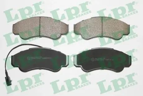 Передні тормозні (гальмівні) колодки LPR 05P967