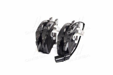 Передние тормозные колодки lpr 05P982