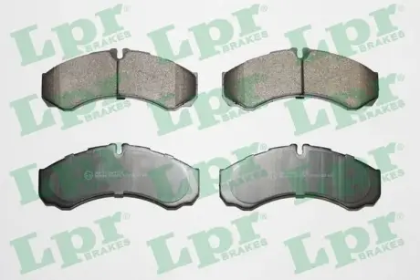 Передні тормозні (гальмівні) колодки LPR 05P684