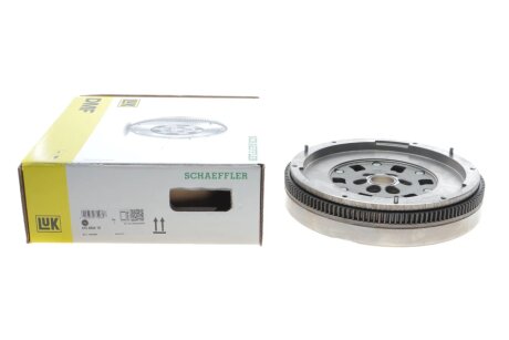 Маховик luk 415085410 на Шкода Scala