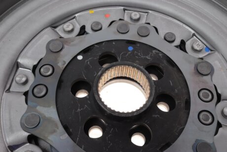 Двомасовий маховик luk 415087209