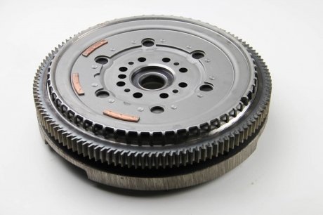 Двухмассовый (демпферный) маховик luk 415056010