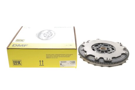 Двухмассовый (демпферный) маховик luk 415010011