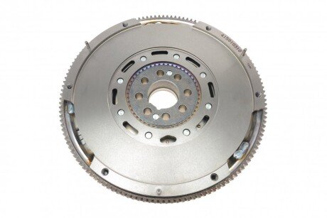 Двухмассовый (демпферный) маховик luk 415010310