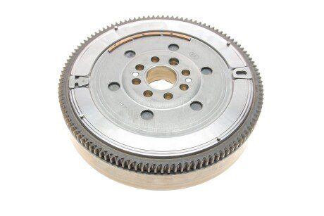 Двухмассовый (демпферный) маховик luk 415012110