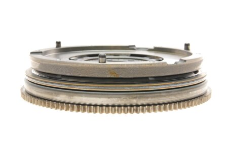 Двухмассовый (демпферный) маховик luk 415017410