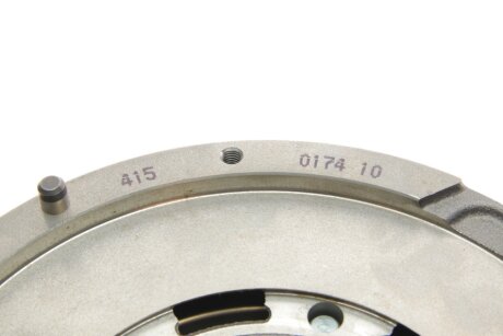 Двухмассовый (демпферный) маховик luk 415017410