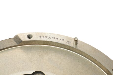 Двухмассовый (демпферный) маховик luk 415028410