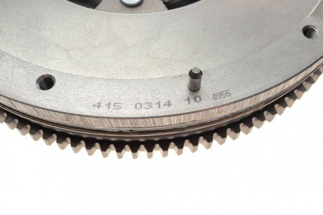 Двухмассовый (демпферный) маховик luk 415031410