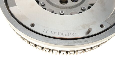 Двухмассовый (демпферный) маховик luk 415041410