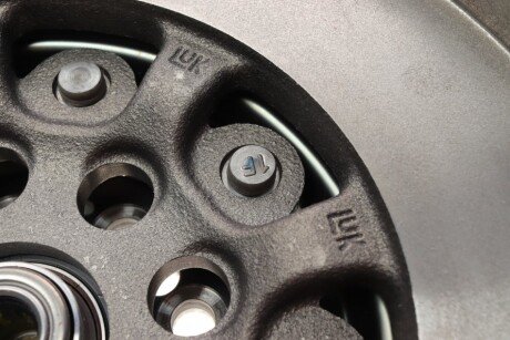 Двухмасовий (демпферний) маховик luk 415065710