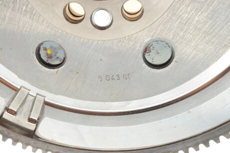 Двухмасовий (демпферний) маховик luk 415067810