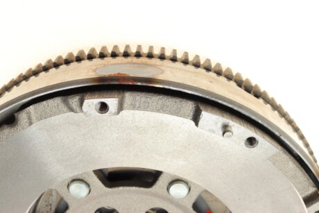 Двухмасовий (демпферний) маховик luk 415067810