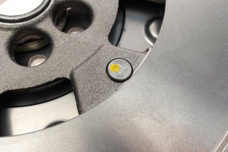 Двухмассовый (демпферный) маховик luk 415070210