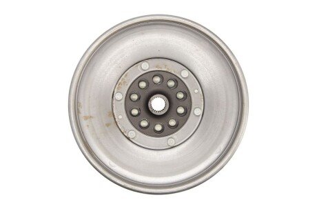 Двухмассовый (демпферный) маховик luk 415070408 на Ауди А4 б8