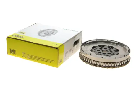 Двухмасовий (демпферний) маховик Luk 415 0796 10