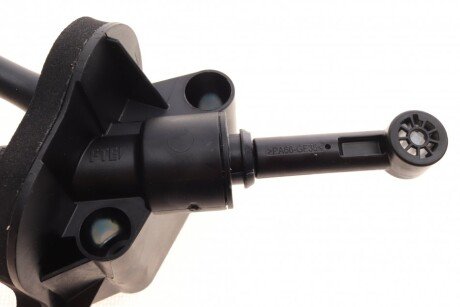 Главный цилиндр сцепления luk 511076410