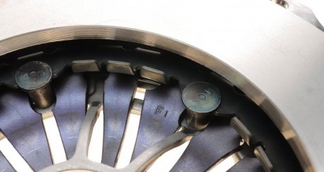 Комплект сцепления в сборе luk 600006000