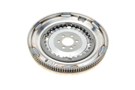 Комплект сцепления в сборе luk 415068209