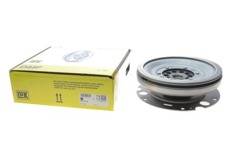 Комплект сцепления в сборе luk 415071709 на Ауди А6 с7