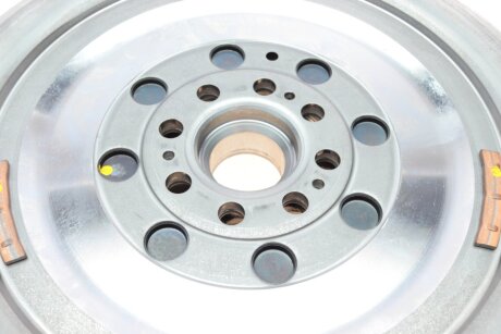 Комплект сцепления в сборе luk 415102210