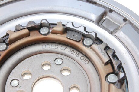 Комплект сцепления в сборе luk 415103309