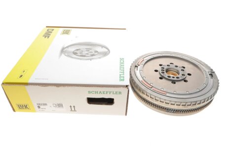 Комплект сцепления в сборе luk 415106909 на Мерседес CLA-Class C117/X117