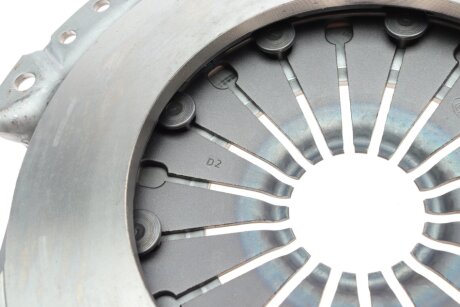 Комплект сцепления в сборе luk 600002500