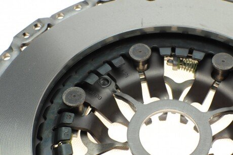 Комплект сцепления в сборе luk 600006800