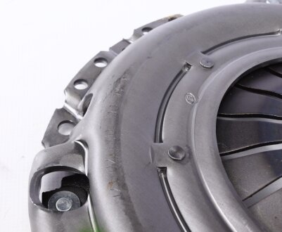 Комплект зчеплення в зборі luk 600007200