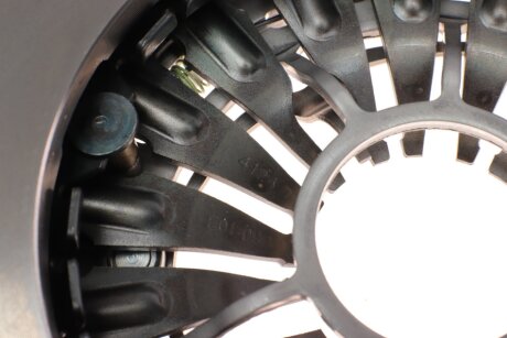 Комплект сцепления в сборе luk 600020900