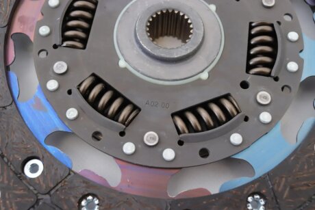 Комплект зчеплення в зборі luk 600025100