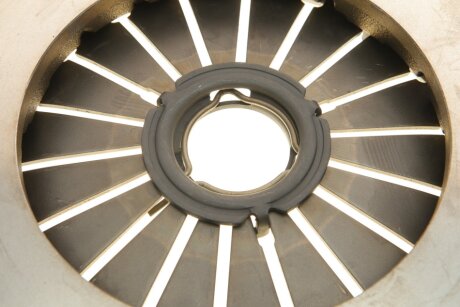 Комплект сцепления в сборе luk 600027400