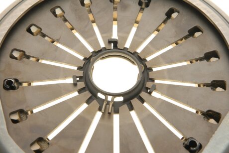 Комплект сцепления в сборе luk 600027400