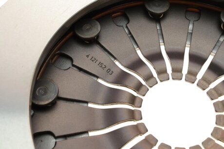 Комплект сцепления в сборе luk 600031000