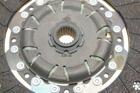 Комплект зчеплення в зборі luk 600031600