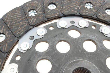 Комплект сцепления в сборе luk 600037400