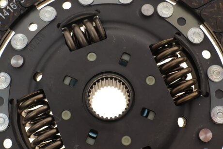 Комплект сцепления в сборе luk 620305009