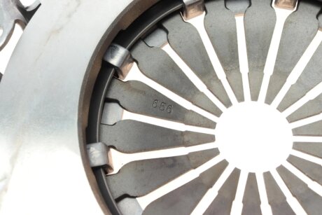 Комплект сцепления в сборе luk 620346100